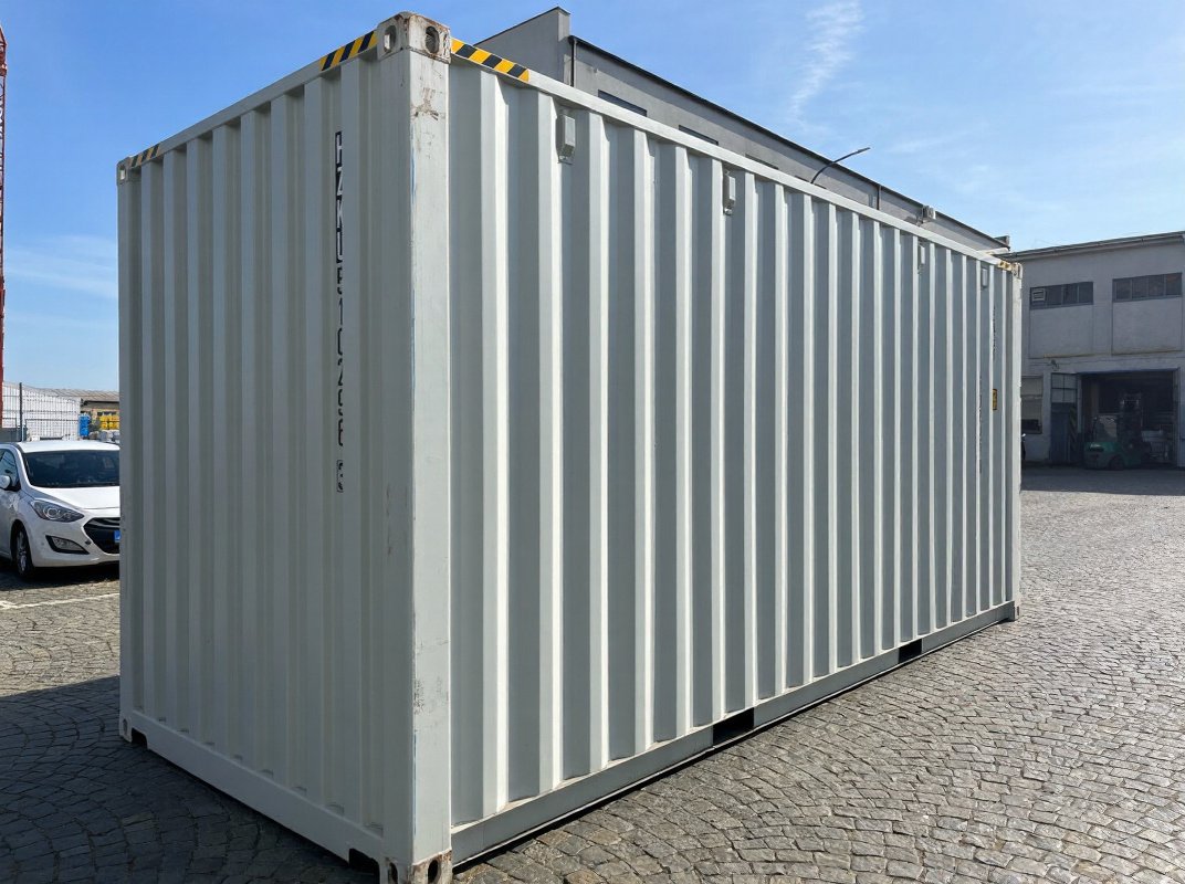 20HC container 3/4 bagside