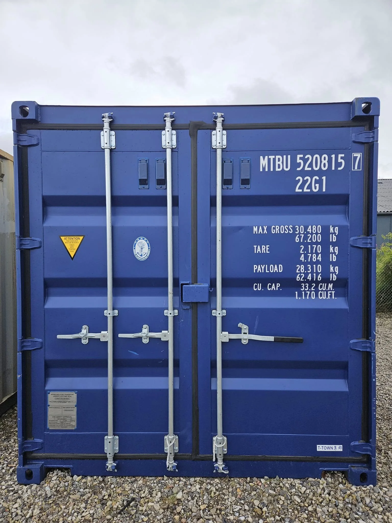 Isoleret container blå side