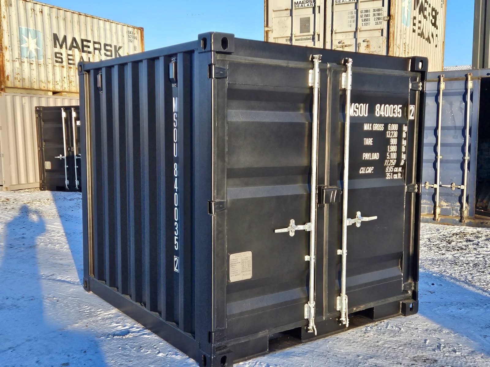 8 fods isoleret container 3/4 angle